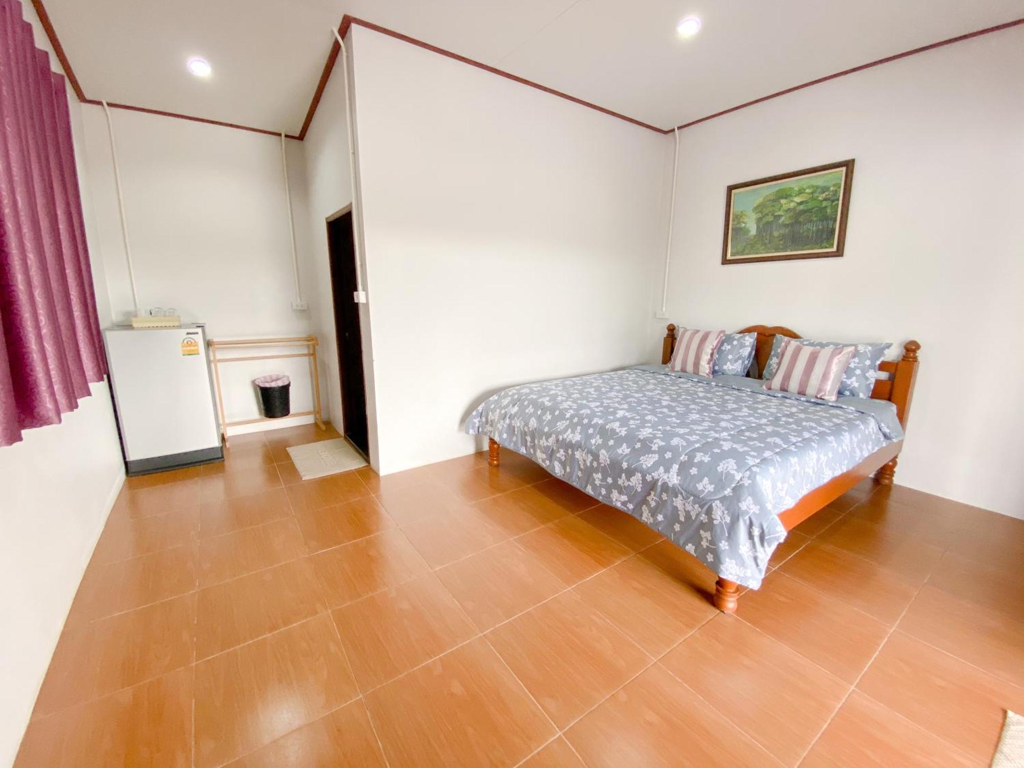Bansuwan Homestay Ампхава Экстерьер фото